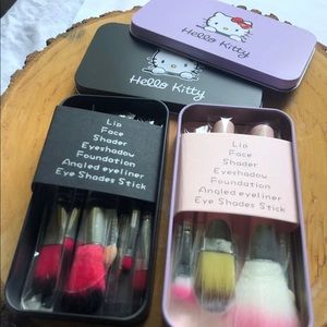 2 sets of hello kitty makeup brushes